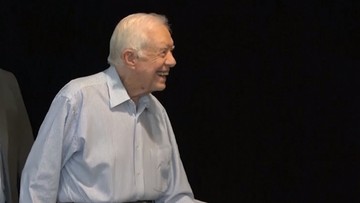 Kolejna kontuzja nie martwi byłego prezydenta USA. Jimmy Carter "jest w dobrym nastroju"