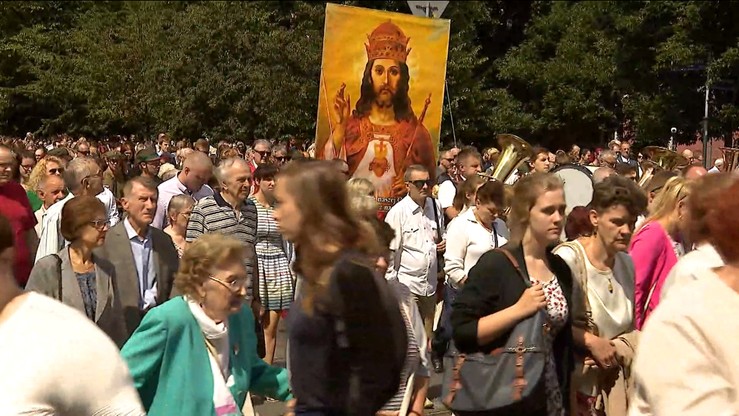 Na ulicach 300 miast z całej Polski tysiące osób odmówią koronkę do Bożego Miłosierdzia