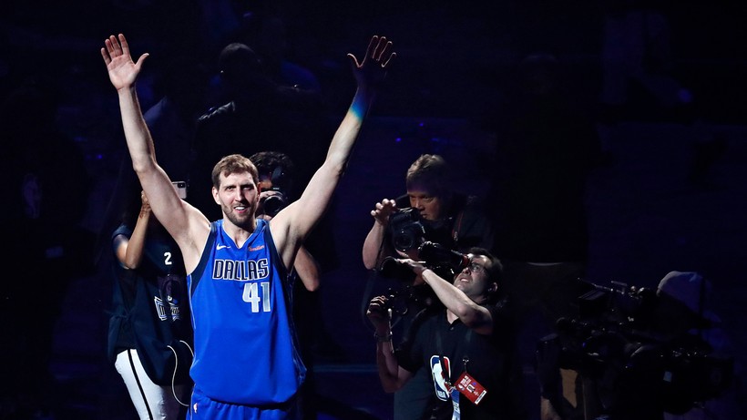 NBA: Mavericks zastrzegli numer Dirka Nowitzkiego
