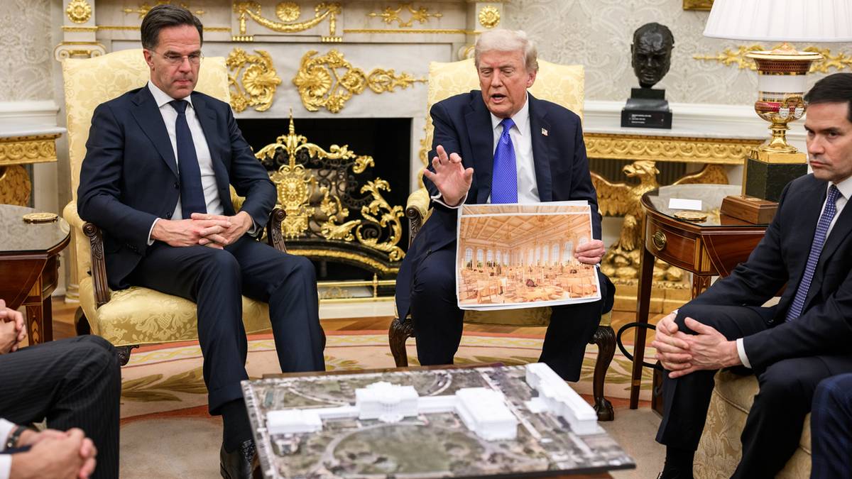 Czystki Białego Domu. Trump zwolnił wszystkich członków komisji