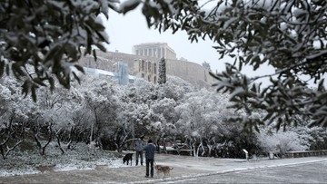 Atak zimy w Grecji. Ateny pod śniegiem