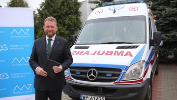 Szumowski: w tym roku 80 mln zł dofinansowania na 200 nowych ambulansów w całej Polsce