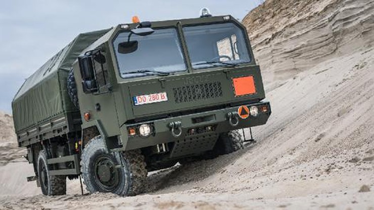 Ciężarówki z Jelcza dla obrony terytorialnej. MON podpisze umowę