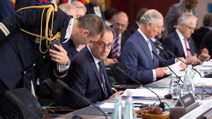 Hollande apeluje do Izby Gmin o zgodę na ataki na Syrię