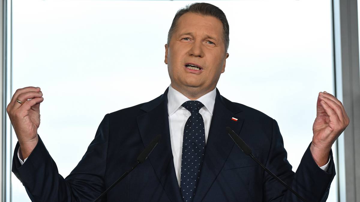 Czarnek grzmi na konwencji PiS. Wskazuje, kto jest "normalny"