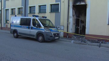 Pożar bloku w Tarnowie. 11 osób rannych, w tym dzieci 