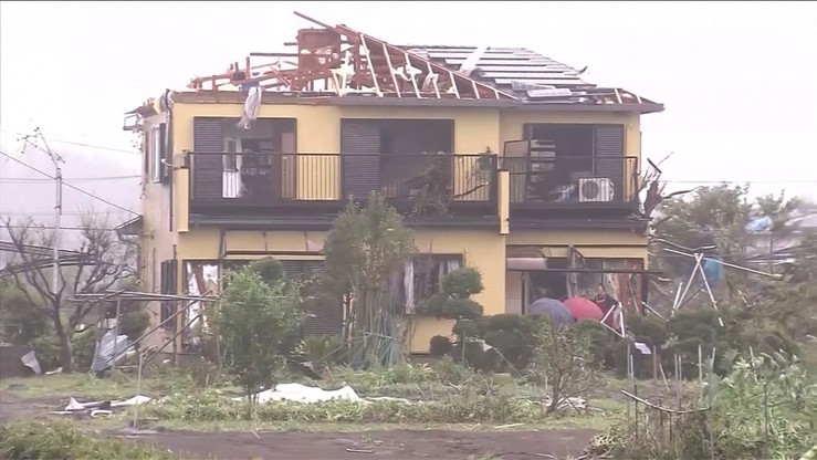 Dziewiętnaście ofiar tajfunu Hagibis w Japonii. Kraj nawiedziło też trzęsienie ziemi