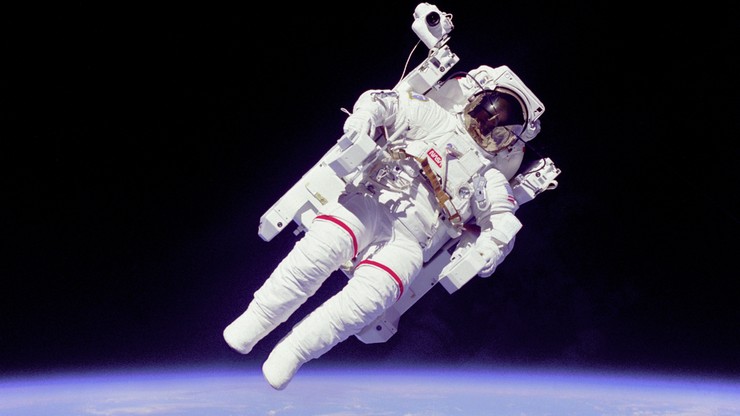 Zmarł astronauta, który jako pierwszy "spacerował" w kosmosie