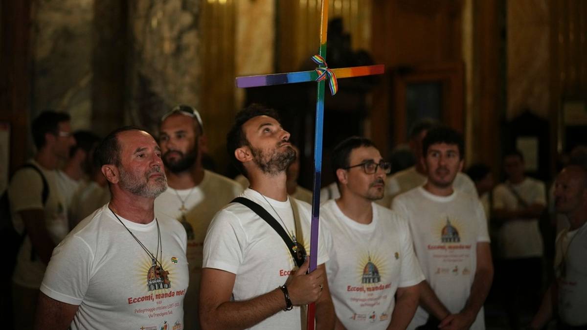 "Czas wyzwolenia uciśnionych". Pielgrzymka LGBT przybyła do Rzymu