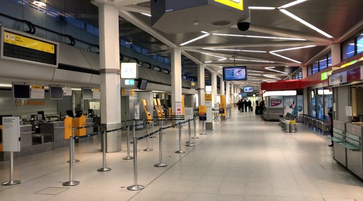Strajk ostrzegawczy na lotniskach Berlina; odwołano 210 lotów
