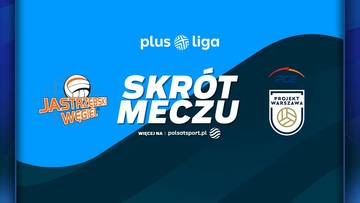 Logo Jastrzębski Węgiel i PGE Projekt Warszawa, tekst "SKR&Oacute;T MECZU" oraz logo Plus Ligi.