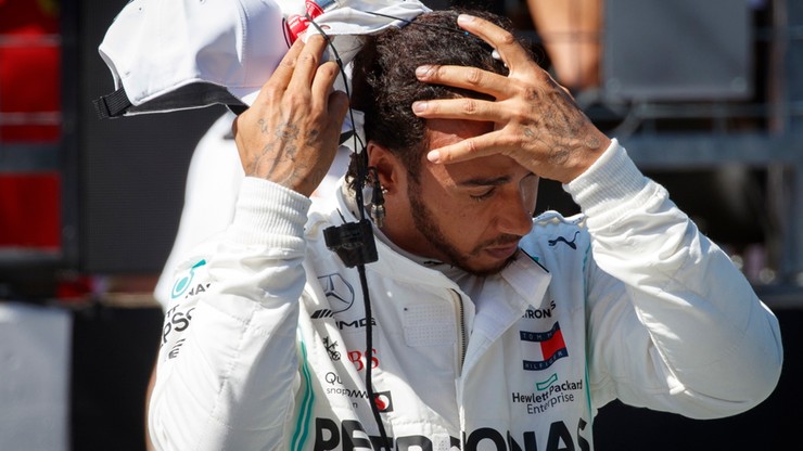 Formuła 1: Hamilton i kolega Kubicy cofnięci o trzy miejsca na starcie GP Austrii