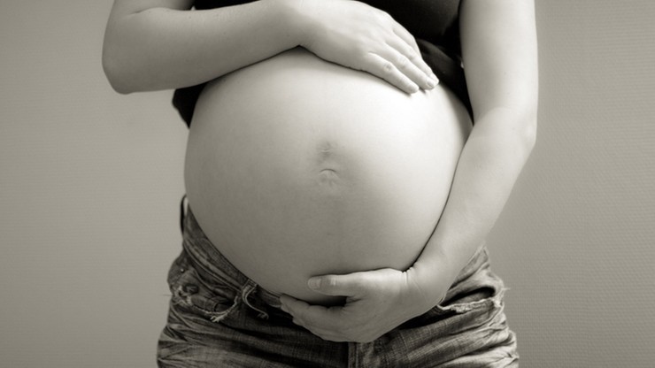 Rzecznik Praw Dziecka: problem kobiet w ciąży pod wpływem alkoholu wciąż aktualny