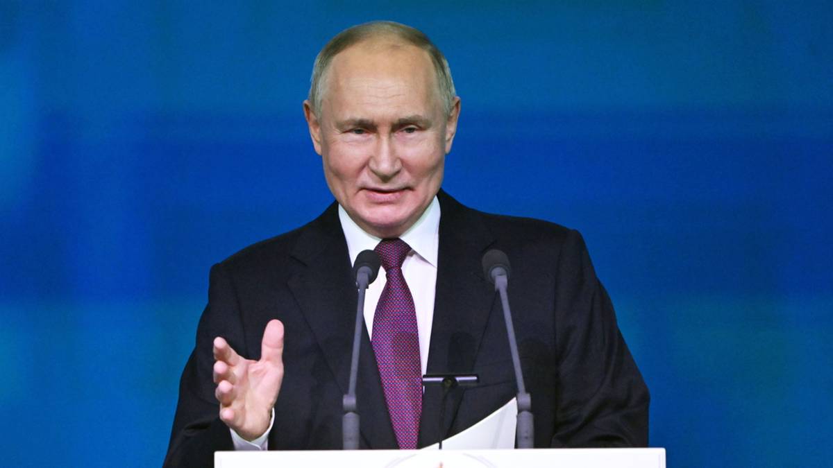 Sondajul rusesc nu lasă nicio îndoială.  Vladimir Putin este încrezător în victorie