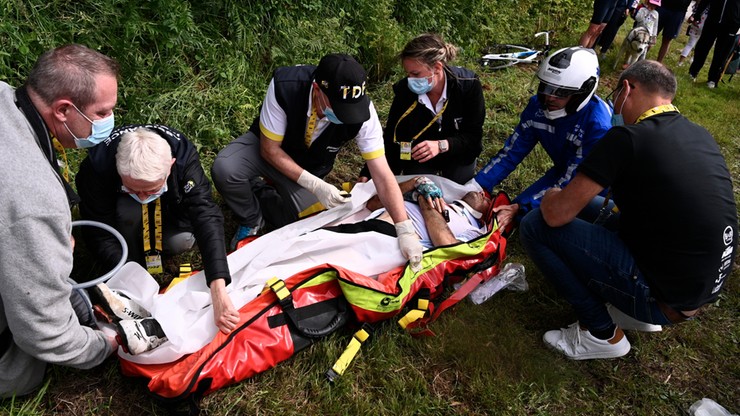 Tour de France: Poważne obrażenia u kolarza. Trafił do szpitala