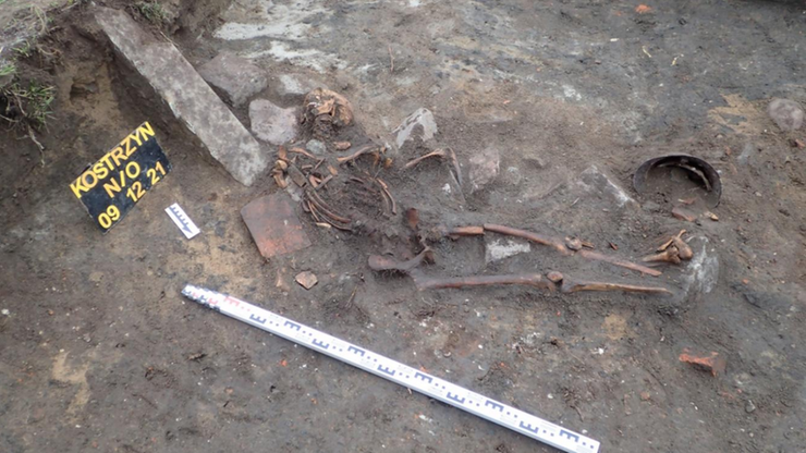 Lubuskie: pod starówką znaleziono szczątki niemieckiego żołnierza