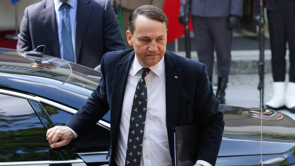 "Nie macie prawa". Sikorski zareagował na raport rosyjskiego wywiadu