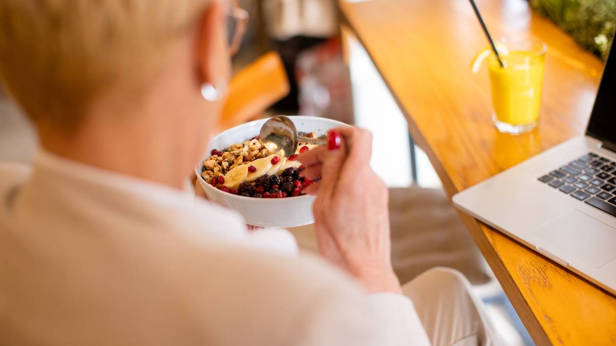 Czarna porzeczka została okrzyknięta smakiem roku 2026 przez firmę McCormick