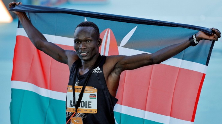 Kenijczyk pobił rekord świata w półmaratonie
