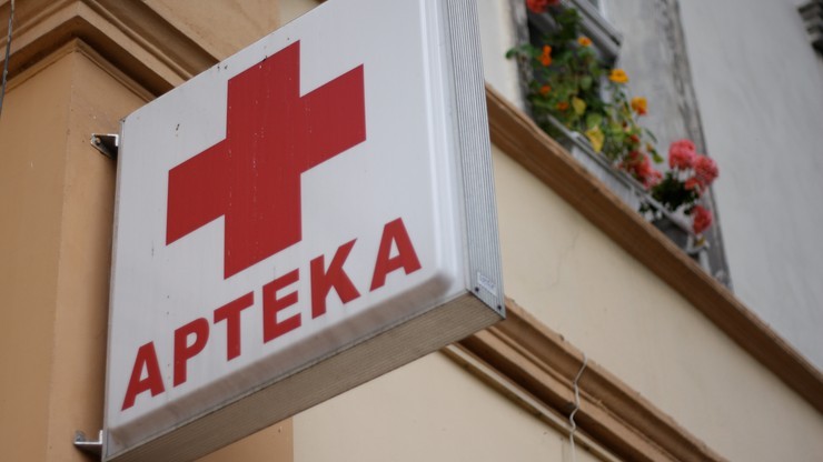 "Apteka dla aptekarza". Polska wprowadza, a Włosi rezygnują, bo to prawo "szkodliwe dla konkurencji i pacjentów"