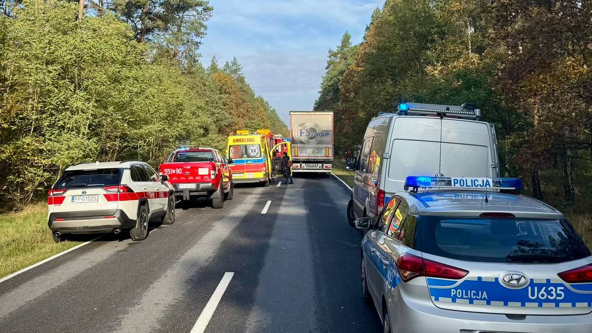 Groźny wypadek w Wielkopolsce. Autobus z uczniami zderzył się z cysterną