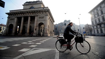 W Mediolanie zakaz ruchu samochodów prywatnych. Z powodu smogu