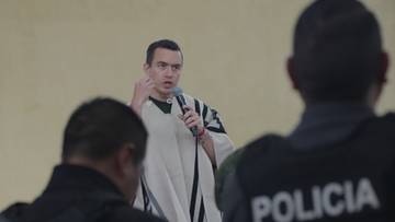 Burzliwe protesty po podwyżce cen oleju napędowego. Kolumna prezydencka zaatakowana