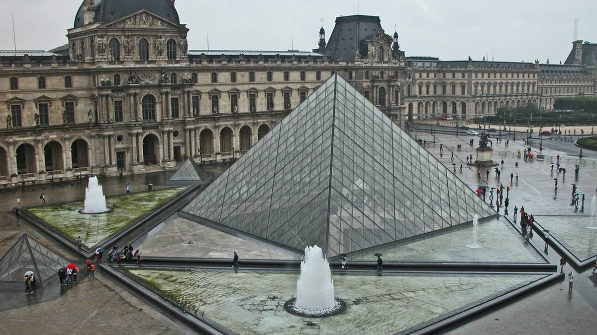 Napad na Luwr. Nowe informacje ze śledztwa