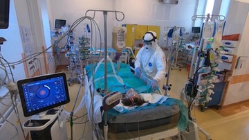 "Nowa Pandemia. COVID-19. Dzień z piekła na Ziemi". Ratownicy nakręcili film