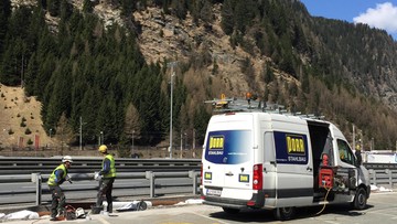"Policzek dla Włoch" i "zniewaga dla Europy". Austria buduje barierę na granicy w Alpach