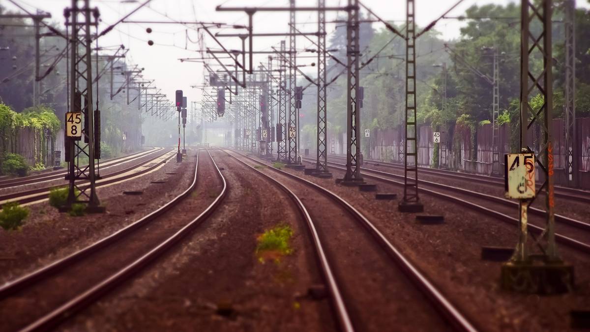 Wykolejenie się pociągu w Rosji. Powodem eksplozja