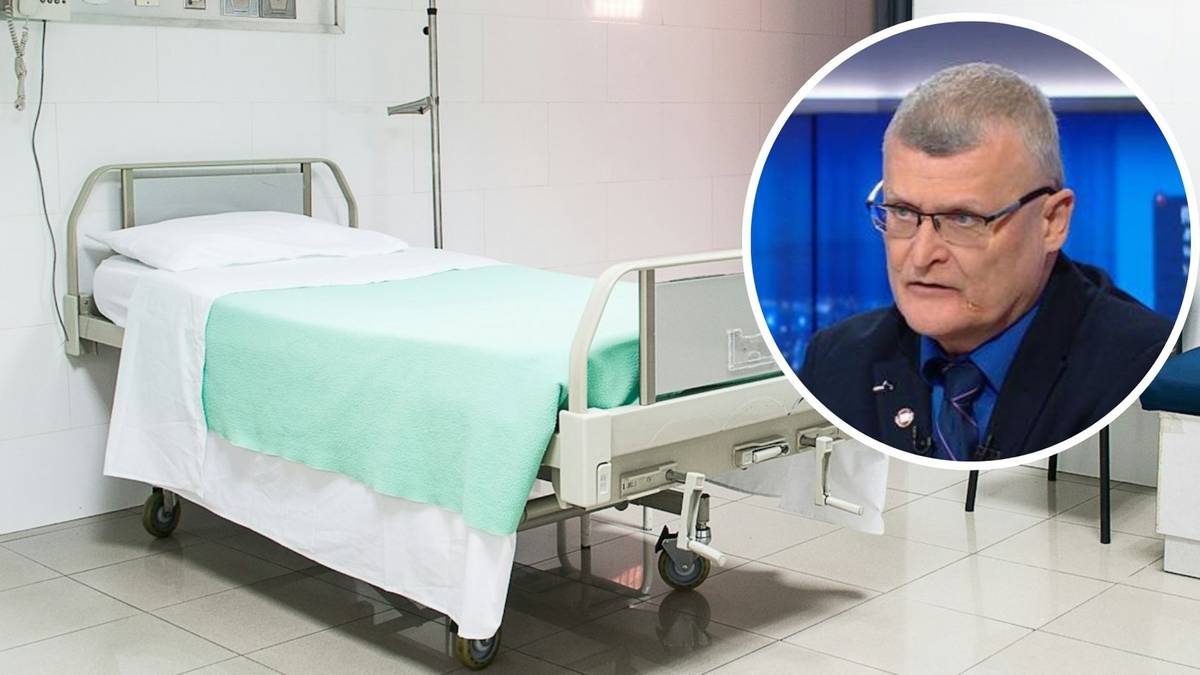 Portret mężczyzny w okularach, obok puste ł&oacute;żko szpitalne.