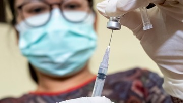 Niemcy: Szczepionkowe kontrowersje. Moderna i Pfizer zawyżali ceny