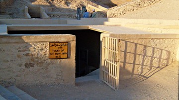 Nefertiti może być pochowana w grobowcu Tutanchamona. Naukowcy prawdopodobnie znaleźli nową komorę