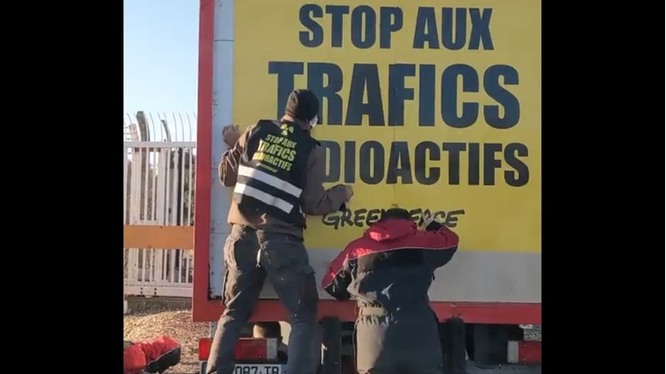 Francja. Aktywiści Greenpeace zablokowali linię kolejową, by zapobiec wywózce uranu do Rosji