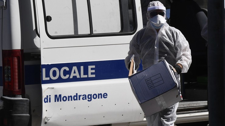 Włochy: rekordowo niska liczba zmarłych na Covid-19 w ciągu doby