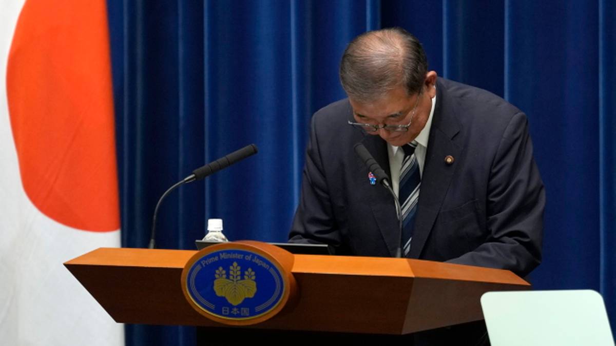 Premier Japonii zrezygnował ze stanowiska. W tle umowa z USA