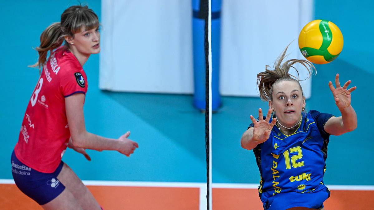 Dwie siatkarki w akcji podczas meczu siatk&oacute;wki.