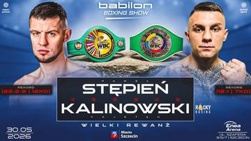 Dwaj bokserzy, Paweł Stępień po lewej i Kajetan Kalinowski po prawej, na plakacie zapowiadającym ich rewanżową walkę bokserską.