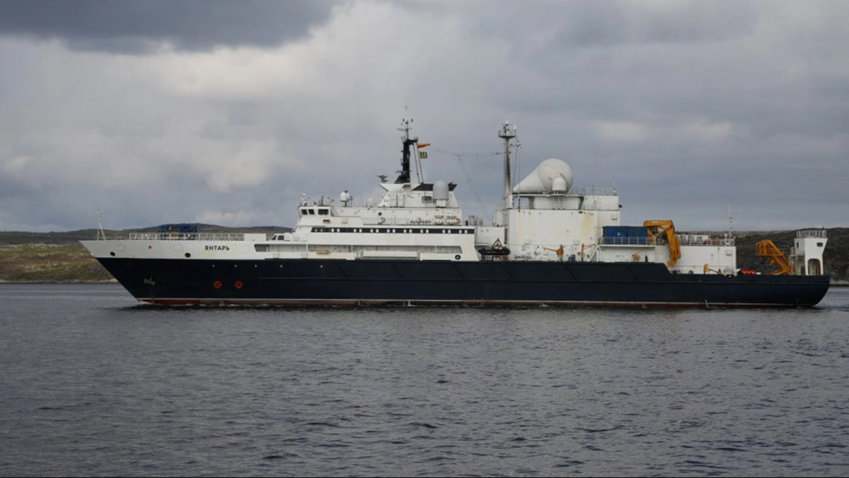 Rosjanie szpiegują w pobliżu Wysp. Londyn odpowiada: Przygotowywane są operacje