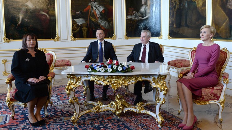 Prezydent Czech: polski rząd nie powinien podlegać moralizatorstwu UE