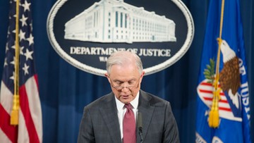 Sessions odpiera zarzuty ws. kontaktu z rosyjskimi władzami