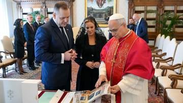 Prezydent spotkał się z Leonem XIV. Przekazał papieżowi wyjątkowy prezent