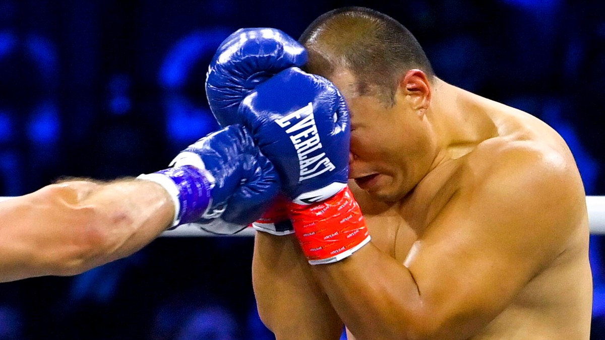 Sensacja w boksie! 40-letni Chińczyk mistrzem świata (WIDEO)