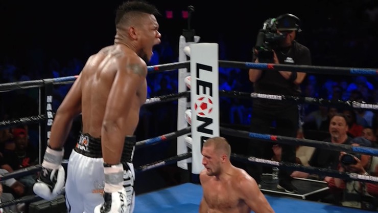 Sensacyjna porażka Kowaliowa! Alvarez odebrał pasy "Krusherowi"