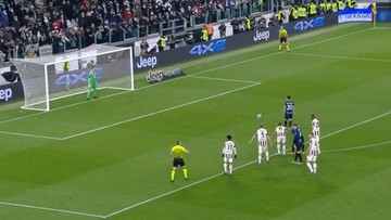 Szczęsny obronił karnego, ale sędzia powtórzył jedenastkę. Inter ograł Juventus w hicie (WIDEO)