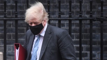 Boris Johnson o szczepieniach: kolejna tura możliwa jesienią 