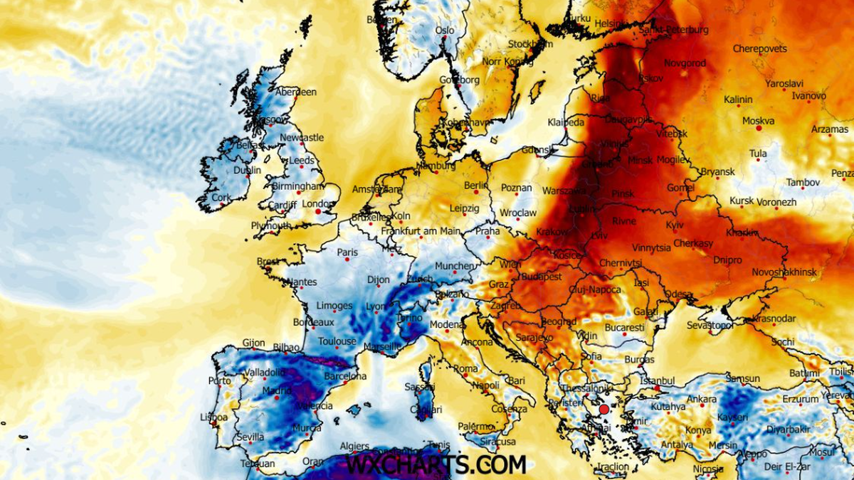 Mapa anomalii temperatury w Europie, pokazująca obszary chłodniejsze (niebieskie) i cieplejsze (czerwone) od średniej.
