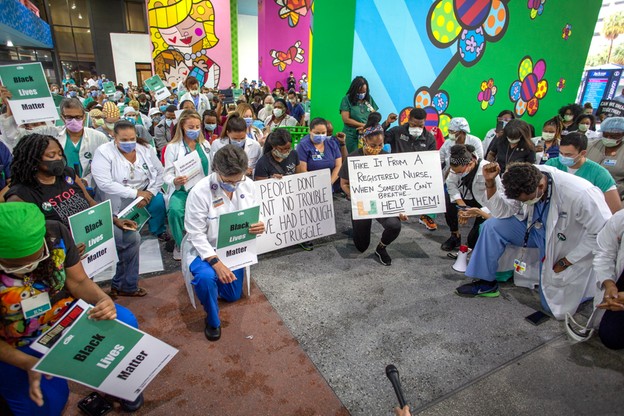 Pracownicy szpitala w Miami wzięli udział w akcji 