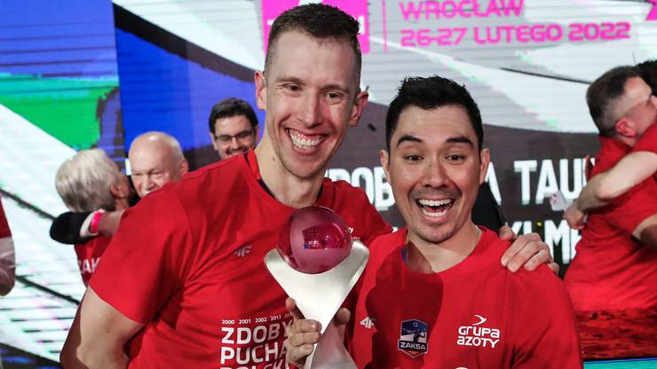 USA – 44 siatkarzy